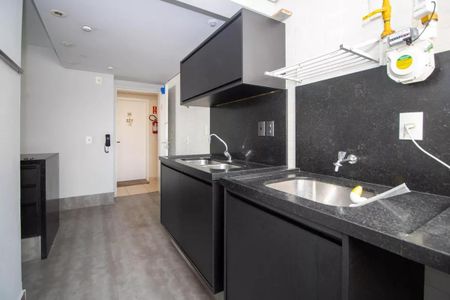 Área de serviço de apartamento para alugar com 2 quartos, 95m² em Vila Andrade, São Paulo