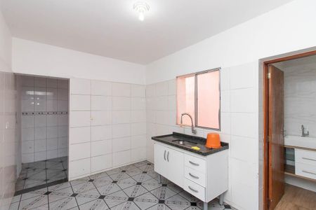 Cozinha de casa para alugar com 1 quarto, 50m² em Vila Maria Alta, São Paulo