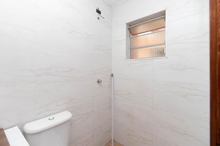 Casa para alugar com 50m², 1 quarto e 1 vaga Casa para alugar com 50m², 1 quarto e 1 vagaBanheiro