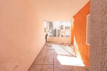 Casa para alugar com 50m², 1 quarto e 1 vaga Casa para alugar com 50m², 1 quarto e 1 vagaGaragem