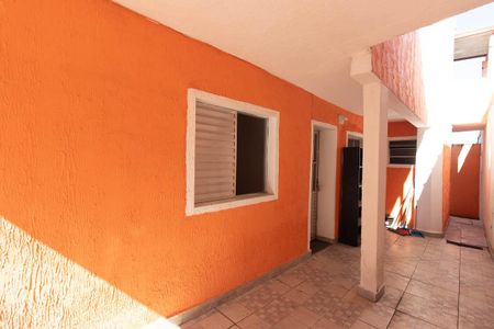 Casa para alugar com 50m², 1 quarto e 1 vaga Casa para alugar com 50m², 1 quarto e 1 vagaGaragem