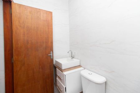 Casa para alugar com 50m², 1 quarto e 1 vaga Casa para alugar com 50m², 1 quarto e 1 vagaBanheiro