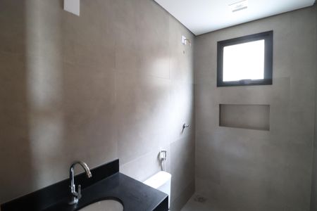 Banheiro Social de apartamento para alugar com 2 quartos, 63m² em Daniel Fonseca, Uberlândia