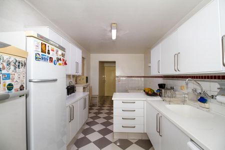 Apartamento à venda com 175m², 4 quartos e 2 vagasCozinha