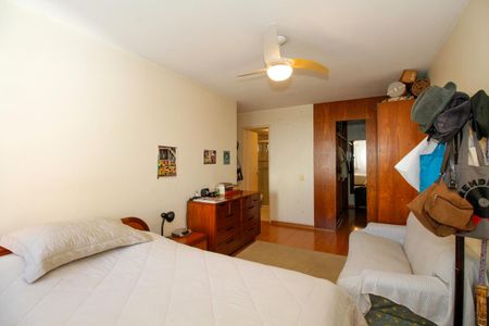 Apartamento à venda com 175m², 4 quartos e 2 vagasSuíte