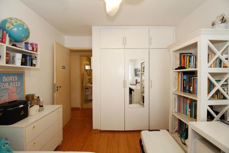 Apartamento à venda com 175m², 4 quartos e 2 vagasQuarto 3