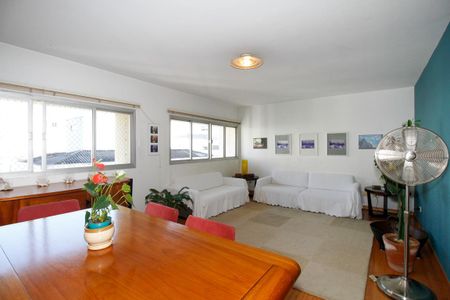Apartamento à venda com 175m², 4 quartos e 2 vagasSala de Estar e Jantar