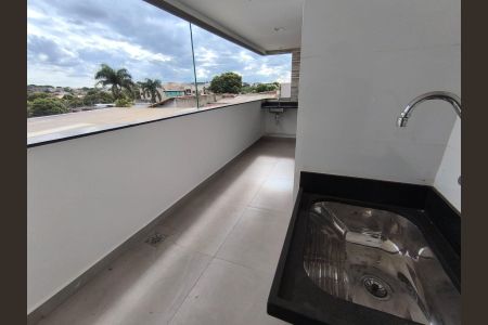 Apartamento para alugar com 68m², 2 quartos e 1 vaga Apartamento para alugar com 68m², 2 quartos e 1 vagaSacada