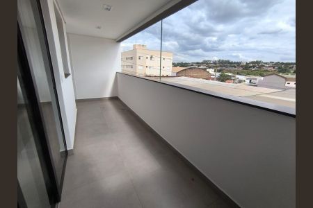 Apartamento para alugar com 68m², 2 quartos e 1 vaga Apartamento para alugar com 68m², 2 quartos e 1 vagaSacada