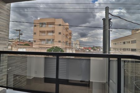 Apartamento para alugar com 68m², 2 quartos e 1 vagaSacada