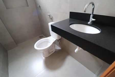 Apartamento para alugar com 68m², 2 quartos e 1 vagaBanheiro do Quarto 2