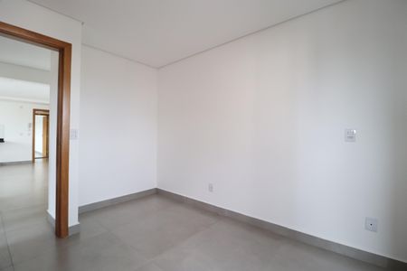 Apartamento para alugar com 68m², 2 quartos e 1 vagaQuarto 2 - Suíte
