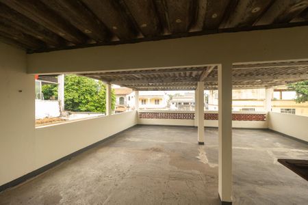 Casa para alugar com 80m², 3 quartos e 2 vagas Casa para alugar com 80m², 3 quartos e 2 vagasTerraço