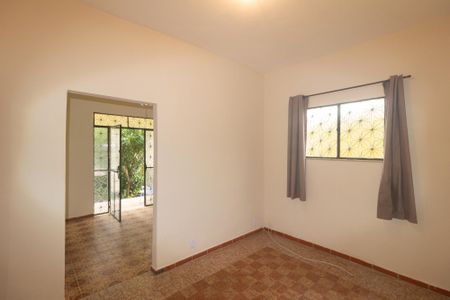 Casa para alugar com 80m², 3 quartos e 2 vagas Casa para alugar com 80m², 3 quartos e 2 vagasSala