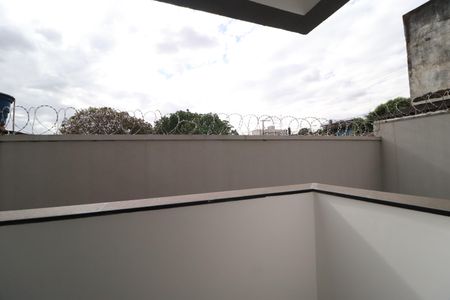 Apartamento para alugar com 63m², 2 quartos e 1 vagaSacada