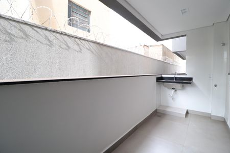 Sacada de apartamento para alugar com 2 quartos, 63m² em Daniel Fonseca, Uberlândia