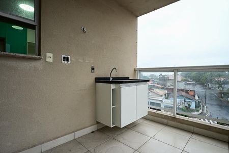 Apartamento à venda com 68m², 2 quartos e 1 vagaVaranda
