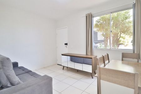 Sala de apartamento para alugar com 2 quartos, 47m² em Gávea, Uberlândia