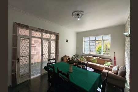 Casa à venda com 5 quartos, 360m² em Anil, Rio de Janeiro