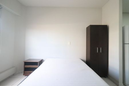 Studio para alugar com 22m², 1 quarto e 1 vaga Studio para alugar com 22m², 1 quarto e 1 vagaKitnet