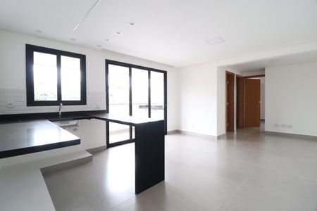 Sala/Cozinha de apartamento para alugar com 2 quartos, 63m² em Daniel Fonseca, Uberlândia