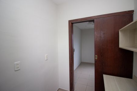 Apartamento para alugar com 95m², 3 quartos e 1 vaga Apartamento para alugar com 95m², 3 quartos e 1 vagaEscritório