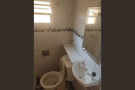 Banheiro de casa para alugar com 2 quartos, 65m² em Magalhães Bastos, Rio de Janeiro