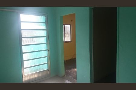 Entrada de casa para alugar com 2 quartos, 65m² em Magalhães Bastos, Rio de Janeiro
