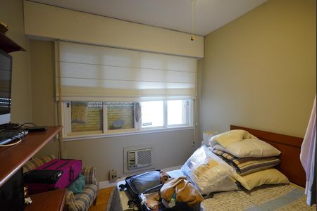 Apartamento à venda com 189m², 4 quartos e 1 vaga Apartamento à venda com 189m², 4 quartos e 1 vagaQuarto 3