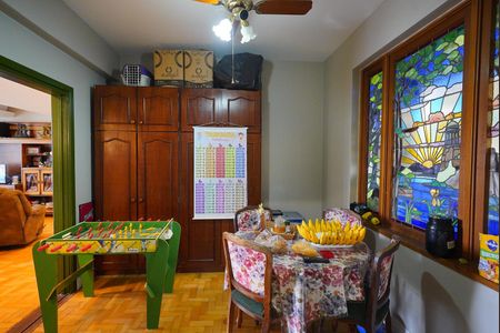 Sala de apartamento à venda com 4 quartos, 189m² em  Independência, Porto Alegre
