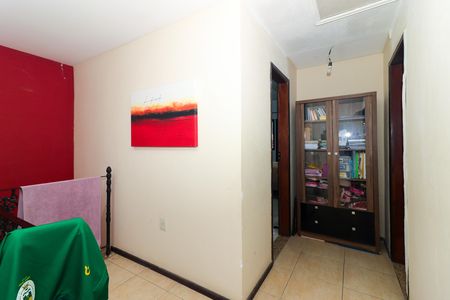 Casa de condomínio à venda com 280m², 3 quartos e 2 vagasHall