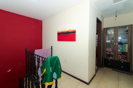 Casa de condomínio à venda com 280m², 3 quartos e 2 vagasHall