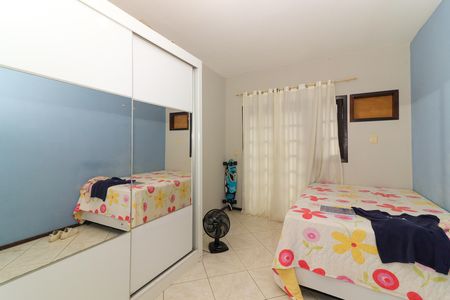 Casa de condomínio à venda com 280m², 3 quartos e 2 vagasSuíte 2