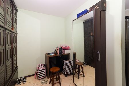 Casa de condomínio à venda com 280m², 3 quartos e 2 vagasCloset da suíte 1