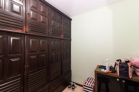 Casa de condomínio à venda com 280m², 3 quartos e 2 vagasCloset da suíte 1