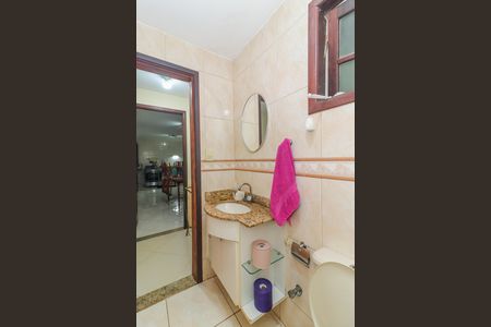 Casa de condomínio à venda com 280m², 3 quartos e 2 vagasBanheiro Social