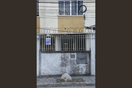 Apartamento para alugar com 108m², 2 quartos e 1 vagafoto da placa