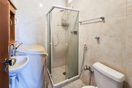 Apartamento para alugar com 38m², 1 quarto e sem vaga Apartamento para alugar com 38m², 1 quarto e sem vagaBanheiro