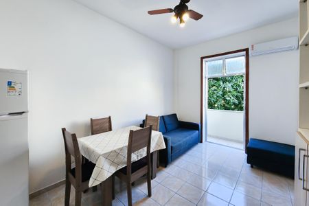 Apartamento para alugar com 38m², 1 quarto e sem vaga Apartamento para alugar com 38m², 1 quarto e sem vagaSala