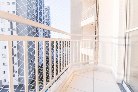 Apartamento à venda com 53m², 2 quartos e 1 vaga Apartamento à venda com 53m², 2 quartos e 1 vagaVaranda
