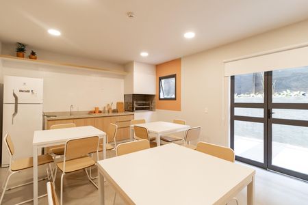 Apartamento para alugar com 25m², 1 quarto e sem vaga Apartamento para alugar com 25m², 1 quarto e sem vagaÁrea comum - Salão de Festas