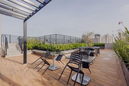 Studio à venda com 26m², 1 quarto e sem vagaPiscina