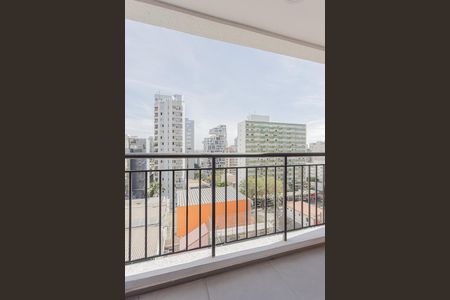 Varanda de kitnet/studio à venda com 1 quarto, 26m² em Pinheiros, São Paulo