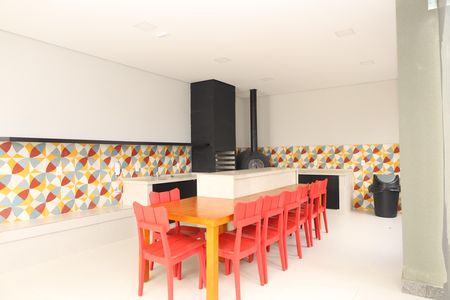 Apartamento para alugar com 35m², 2 quartos e sem vagaÁrea comum - Churrasqueira