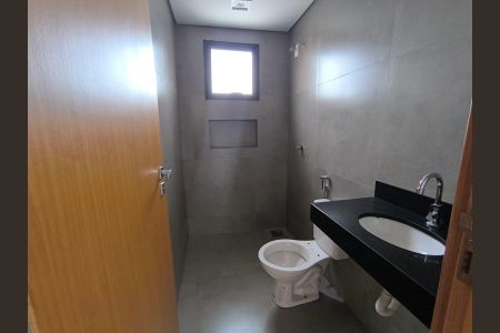 Apartamento para alugar com 68m², 2 quartos e 2 vagas Apartamento para alugar com 68m², 2 quartos e 2 vagasBanheiro do Quarto 2