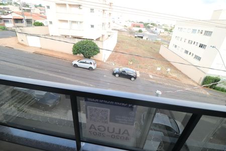 Apartamento para alugar com 68m², 2 quartos e 2 vagasPlaquinha