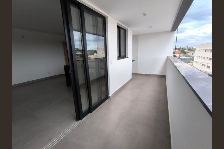 Apartamento para alugar com 68m², 2 quartos e 1 vaga Apartamento para alugar com 68m², 2 quartos e 1 vagaSacada