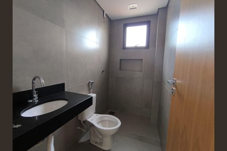 Apartamento para alugar com 68m², 2 quartos e 1 vaga Apartamento para alugar com 68m², 2 quartos e 1 vagaBanheiro do Quarto 2
