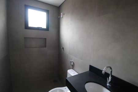 Banheiro Social de apartamento para alugar com 2 quartos, 63m² em Daniel Fonseca, Uberlândia