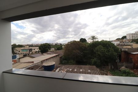 Apartamento para alugar com 63m², 2 quartos e 1 vagaSacada